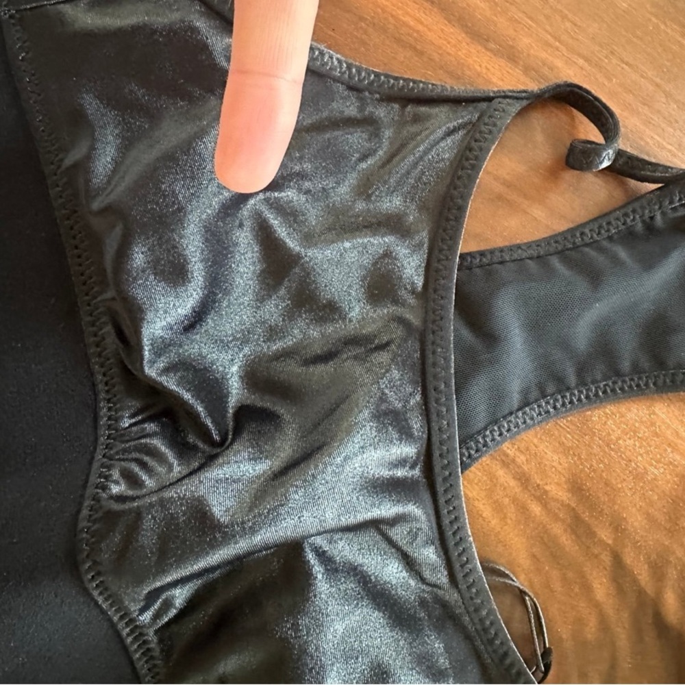 SOLD Koral sports bra NWT S - Picture 7 of 8